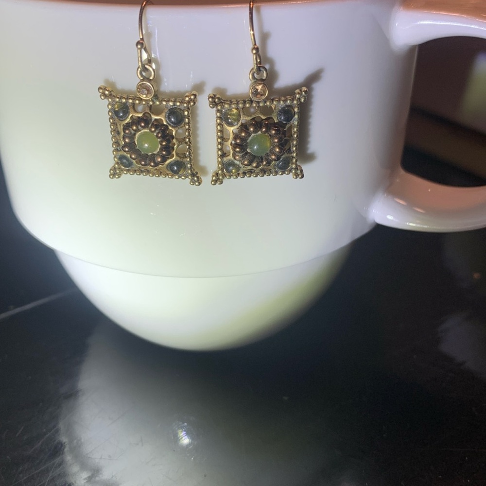 Vintage Carolee pierced drop earrings goldtone and green crystals
